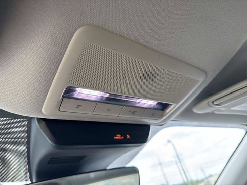 Used 2021 MAZDA MAZDA3 s image 33