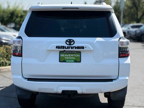 Used 2016 Toyota 4Runner SR5 Premium AWD/4WD image 4