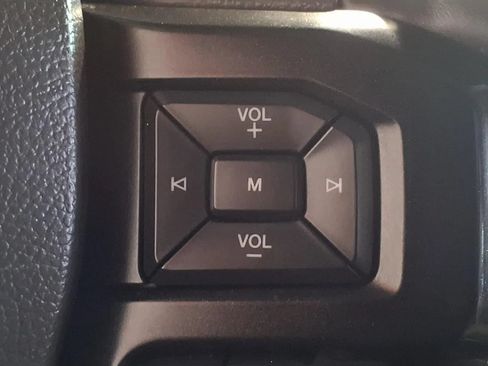Used 2018 Ford Expedition Limited w/ Equipment Group 302A AWD/4WD image 30