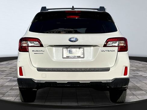 Used 2016 Subaru Outback 2.5i Limited AWD/4WD image 5