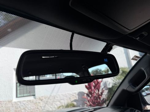 Used 2017 Toyota Tacoma TRD Off-Road image 36