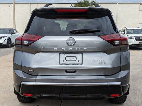 New 2026 Nissan Rogue Platinum image 6