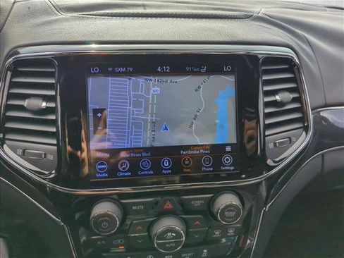 Used 2021 Jeep Grand Cherokee Overland image 11