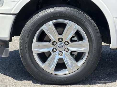 Certified 2019 Ford F150 Platinum w/ Equipment Group 701A Luxury RWD image 28