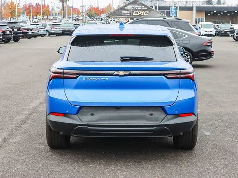 New 2026 Chevrolet Equinox EV LT image 3