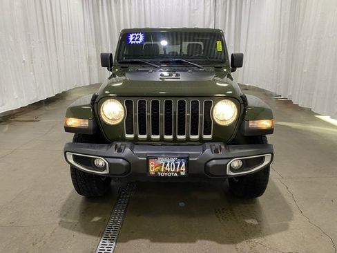 Used 2022 Jeep Gladiator Overland w/ Popular Equipment Package image 9