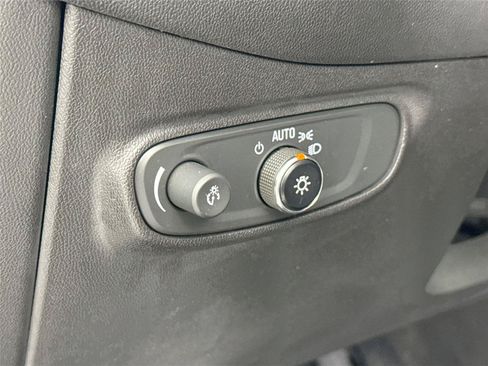 Used 2020 Chevrolet Equinox LT AWD/4WD image 14