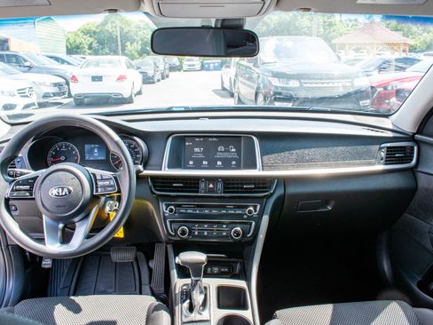 Used 2020 Kia Optima LX FWD image 8