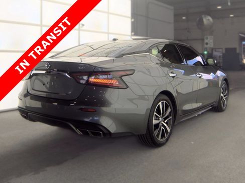 Used 2021 Nissan Maxima 3.5 SV w/ Floor Mat Group FWD image 4