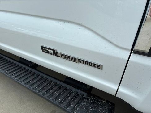 Used 2024 Ford F250 XLT w/ FX4 Off-Road Package AWD/4WD image 12