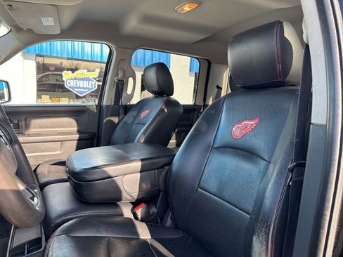 Used 2012 RAM 1500 Express w/ Detroit Red Wings Edition image 29