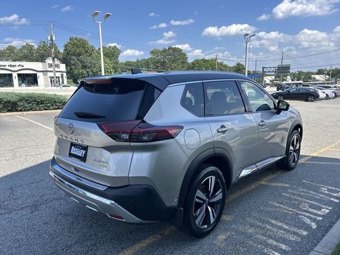 Certified 2022 Nissan Rogue Platinum w/ Head-Up Display Package AWD/4WD image 8