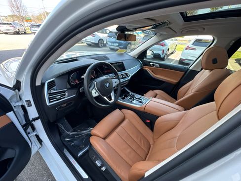 Used 2022 BMW X7 xDrive40i w/ Premium Package AWD/4WD image 10