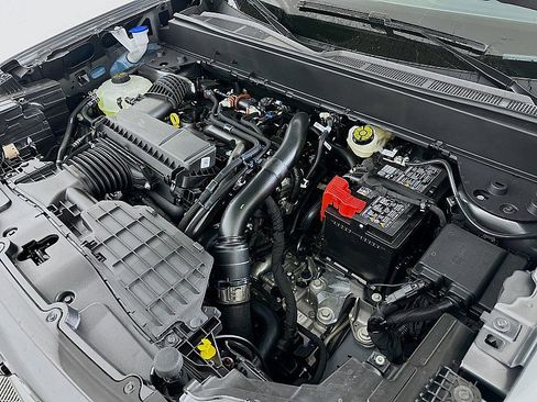 New 2025 Ford Maverick XLT w/ XLT Luxury Package image 17