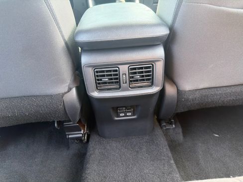 Used 2024 Toyota RAV4 XLE FWD image 12