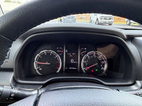 Used 2023 Toyota 4Runner Limited AWD/4WD image 46