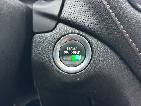 Used 2018 Chevrolet Equinox Premier image 28