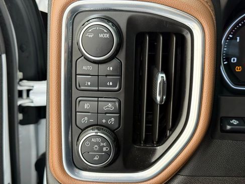 Used 2023 Chevrolet Silverado 3500 High Country w/ Z71 Off-Road Package image 34