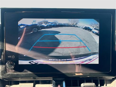 Used 2023 Toyota Corolla LE image 14