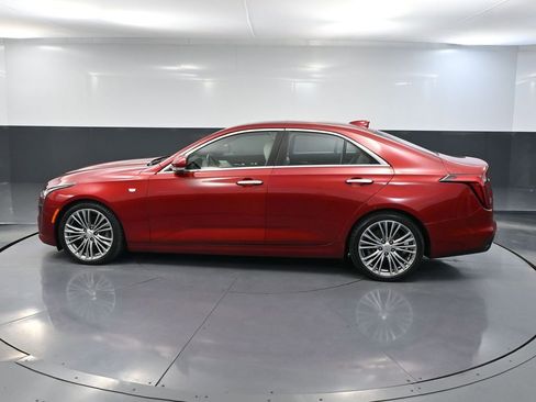Used 2021 Cadillac CT4 Premium Luxury RWD image 9