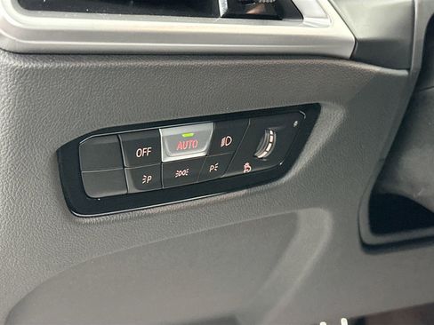 New 2026 BMW 330i Sedan w/ M Sport Package image 10