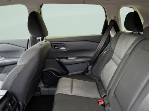 Used 2024 Nissan Rogue SV image 22