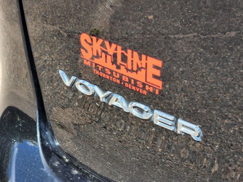 Used 2021 Chrysler Voyager Lxi image 8