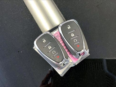 Used 2025 Chevrolet TrailBlazer ACTIV w/ Driver Confidence Package image 9