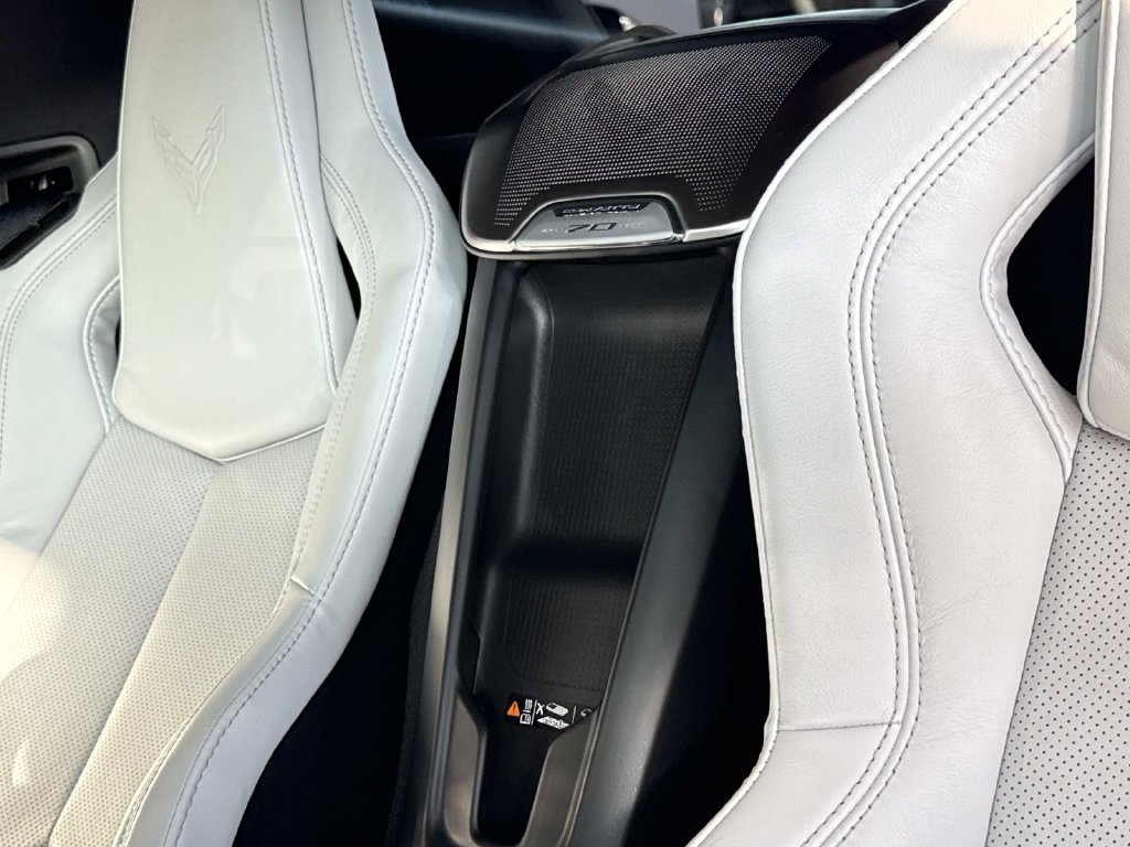 Used 2023 Chevrolet Corvette Stingray Preferred Cpe w/ Z51 Performance Package RWD image 6