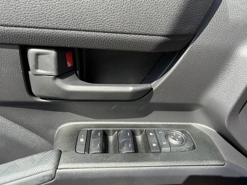 Certified 2026 Toyota 4Runner SR5 AWD/4WD image 8