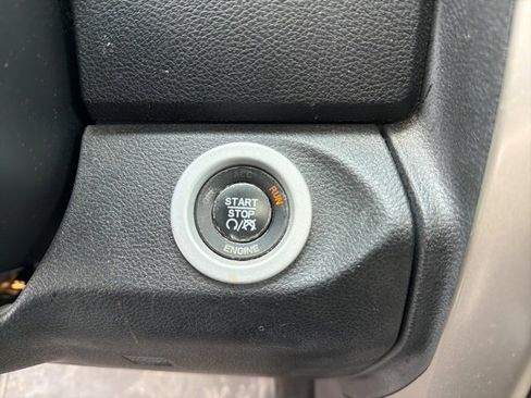 Used 2015 RAM 1500 Laramie w/ Convenience Group image 26