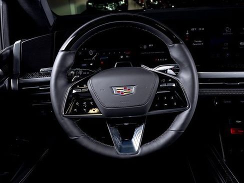 Used 2025 Cadillac Escalade V image 33