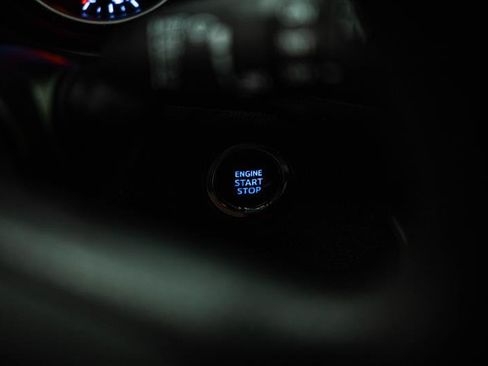 Used 2022 Toyota RAV4 XLE w/ Convenience Package image 19