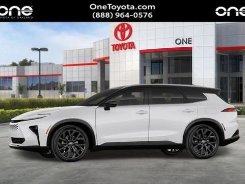 New 2026 Toyota Crown Signia image 4