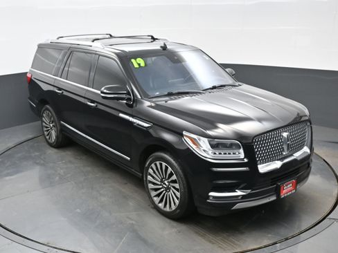 Used 2019 Lincoln Navigator L Reserve image 44