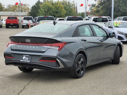 New 2026 Hyundai Elantra Sport image 4