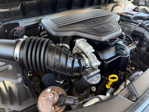 Used 2018 Cadillac XT5 Premium Luxury image 15