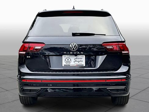 Certified 2023 Volkswagen Tiguan SE R-Line image 5