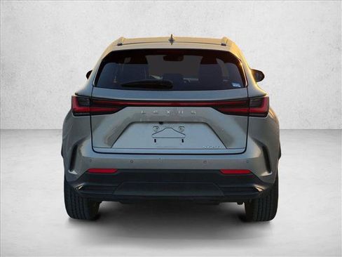 Used 2025 Lexus NX 250 FWD image 6