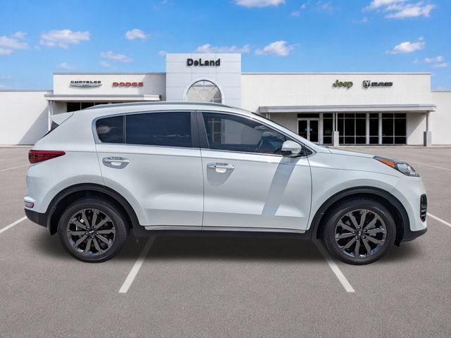 Used 2018 Kia Sportage EX w/ EX Sport Appearance Package FWD image 2