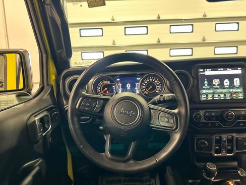 Used 2023 Jeep Wrangler Unlimited Sport AWD/4WD image 28