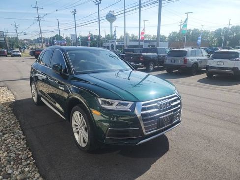Used 2020 Audi Q5 2.0T Premium Plus w/ Premium Plus Package AWD/4WD image 2