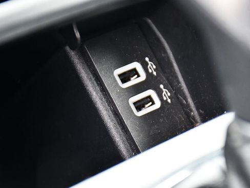 Used 2017 Ford Edge SEL w/ Equipment Group 201A AWD/4WD image 27