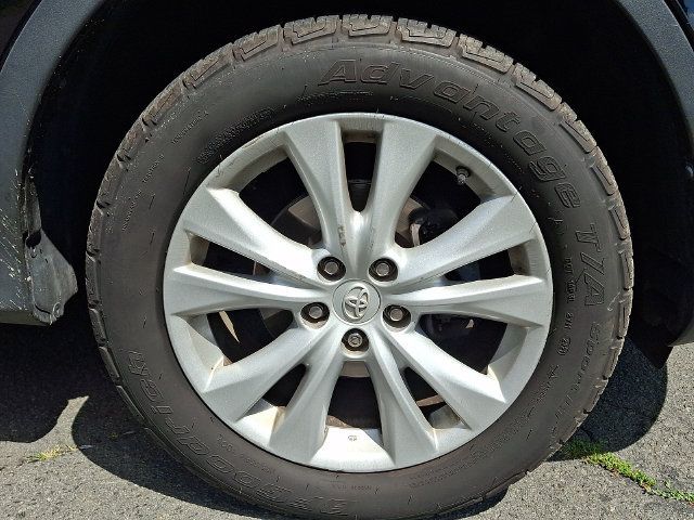 Used 2014 Toyota RAV4 Limited AWD/4WD image 8