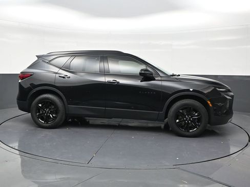 Used 2022 Chevrolet Blazer LT w/ Midnight/Sport Edition FWD image 6