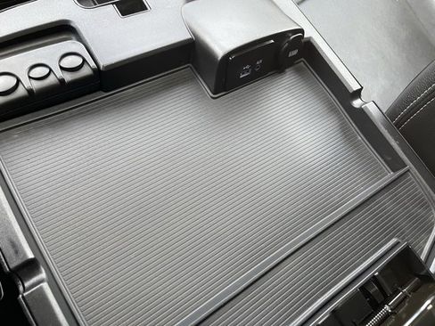 Used 2017 RAM 3500 Laramie w/ Convenience Group image 22