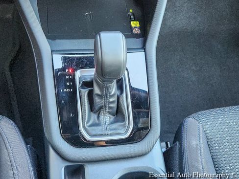 Certified 2025 Subaru Forester Premium AWD/4WD image 16