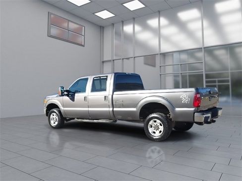 Used 2012 Ford F350 XLT w/ Skid Plate Pkg image 6