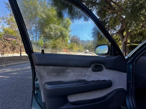 Used 1995 Toyota Corolla DX FWD image 14
