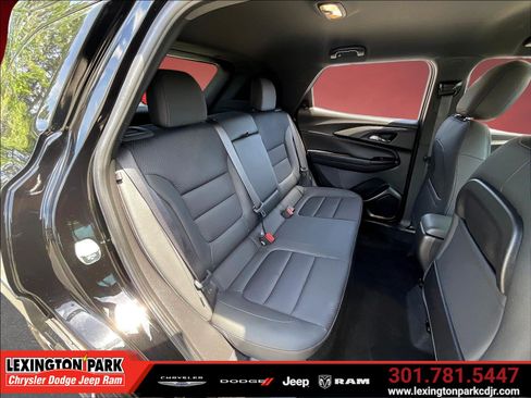 Used 2022 Chevrolet TrailBlazer RS FWD image 24